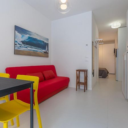 Academy Of Fine Arts -Modern Apt. With Balcony! Bologna Luaran gambar
